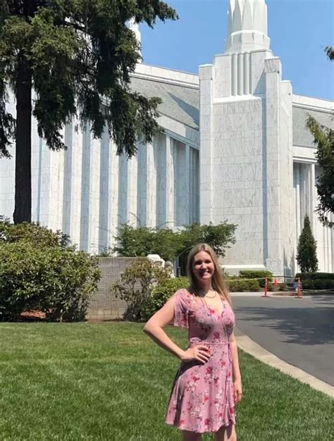 Mormon OnlyFans mom told to choose nudes or church